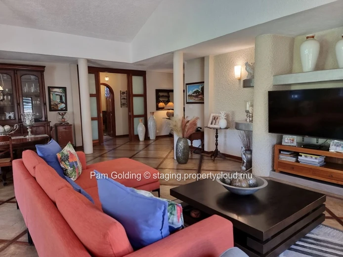 Here is a home that leaves the visitor in awe.  (Sole Mandate)