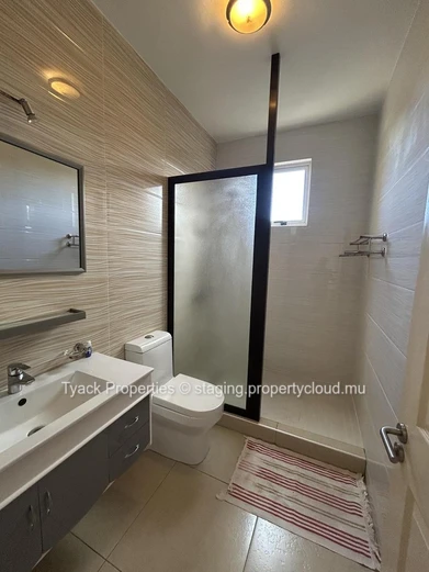 Modern 3-Bedroom Duplex with Jacuzzi Near the Beach – RES Scheme
