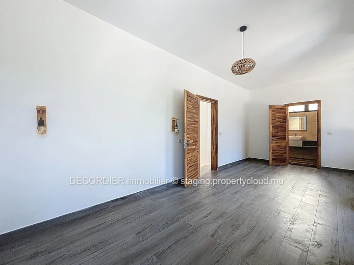 Modern villa with pool in a peaceful setting – Off-Plan sale