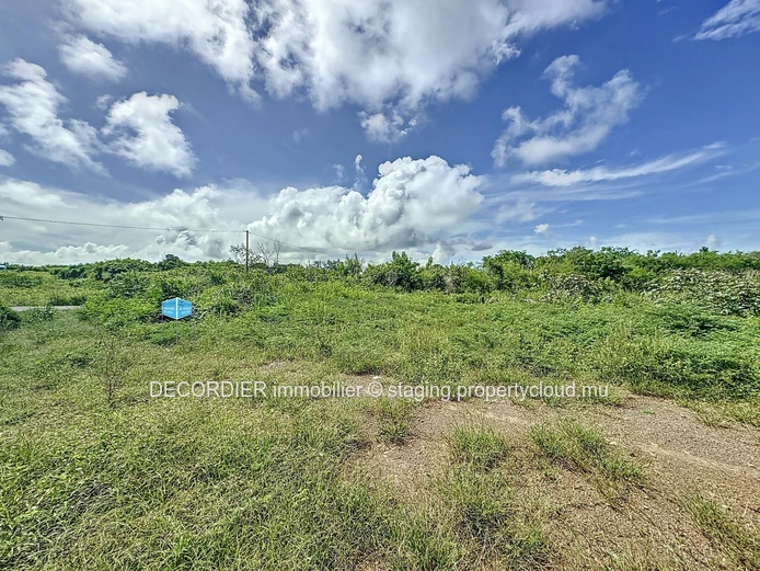 Residential land in Grand Gaube, ready to build!