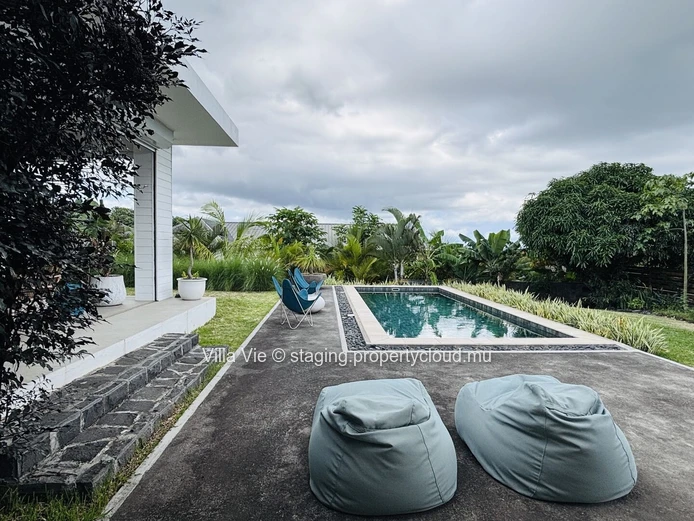 Mont Piton - 4-bedroom family home with swimming pool