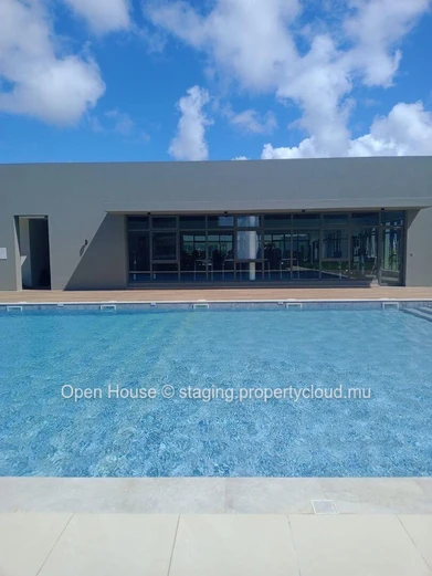 PENTHOUSE SMART CITY à louer (meublée) à Moka, 186m², 3 chambres, prestations haut de gamme, piscine commune, proche ...