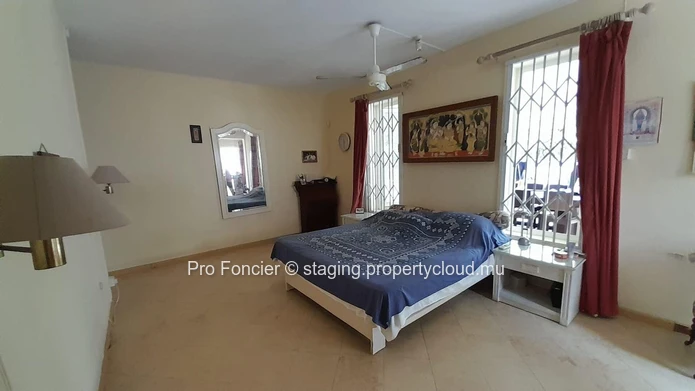 For sale  in a very good region of Vacoas