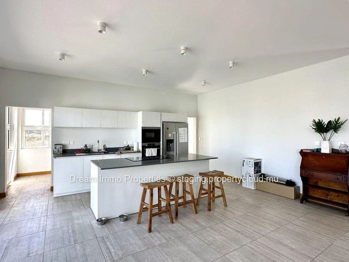 200M From The Sea! Amazing 3-Bedroom Villa With Beautiful Sea View Over Albion – Mauritius