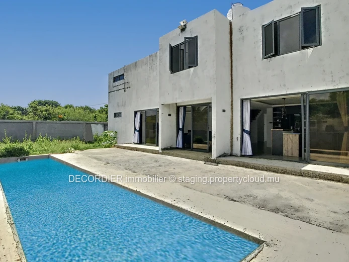 Large detached house with some finishing to be expected