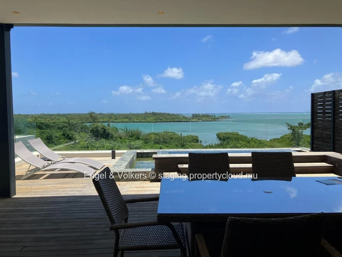 Sumptuous Sea View Penthouse