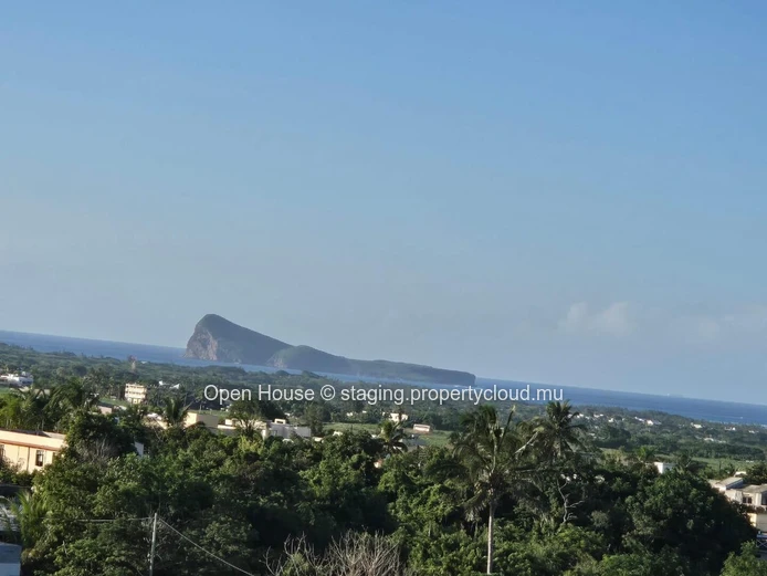 Exclusivité # Marché local # Goodlands # Appartement à vendre de 113m², 3 chambres, entièrement meublé, vue mer, pisc... (Mandat exclusif)