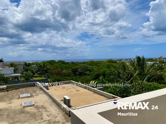 New Furnished Apartment with Private Rooftop in Green Creek