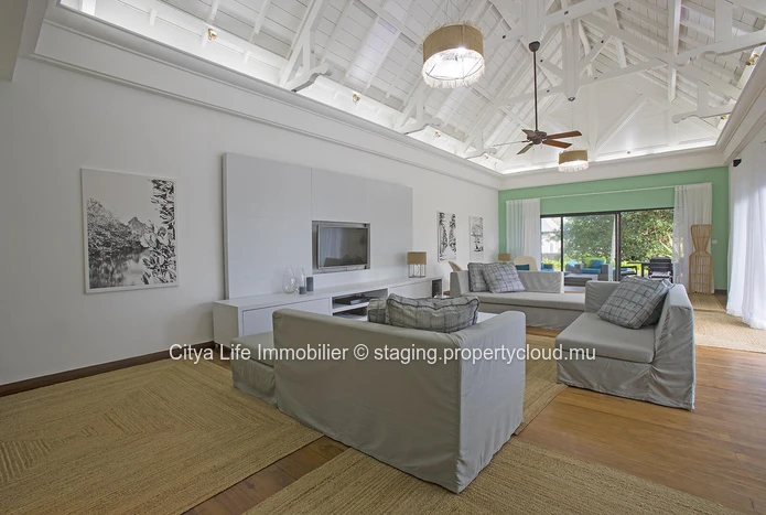 Luxurious Villa with Private Pool in Bel Ombre - Beau Champ Area - 316m² Living Space - 3,385m² Land - €