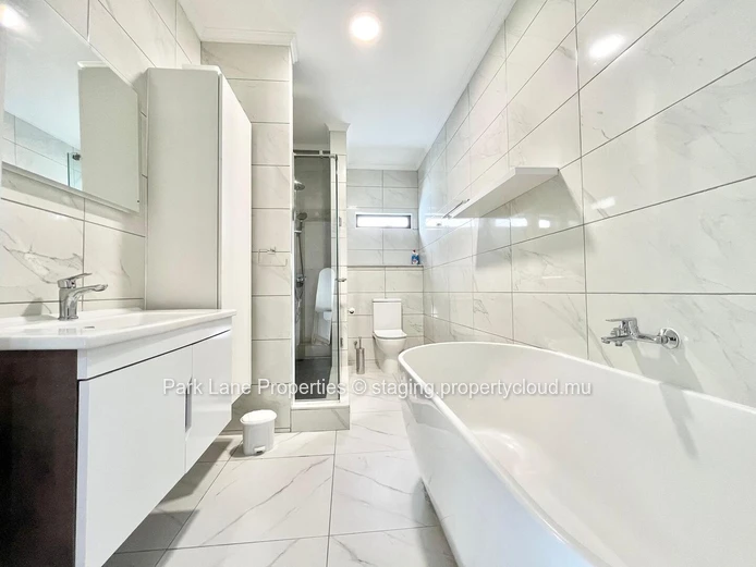 Penthouse moderne de 4 chambres avec vue sur le Wellness Park de Sodnac