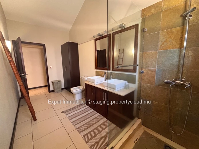 Stunning Villa With Tree-Lined Garden, Slate Swimming Pool And Outbuilding In Péreybère