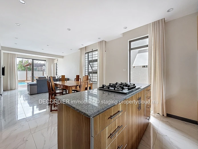 Charmante maison avec piscine
