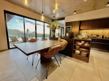 5 Bedroom Villa