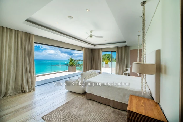 Péreybère – Villa de Luxe d’Exception en Bord de Mer avec 4 Chambres en Suite