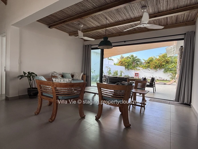 Petit Raffray - New 3 en-suite bedroom villa with swimming pool (Sole Mandate)