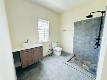 4 Bedroom Villa