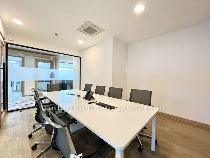 All-Inclusive Private Office: Perfect for Teams of Up to 15 pax !