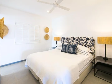 4 Bedroom Apartment