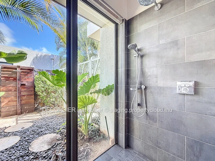 A spacious and secure villa for the whole family