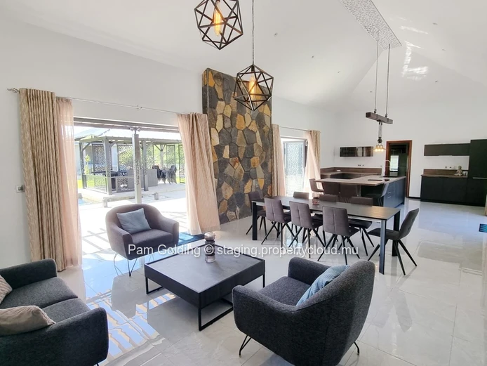 Prime Real Estate in the heart of Petite Riviere Noire, Domaine de Palmyre