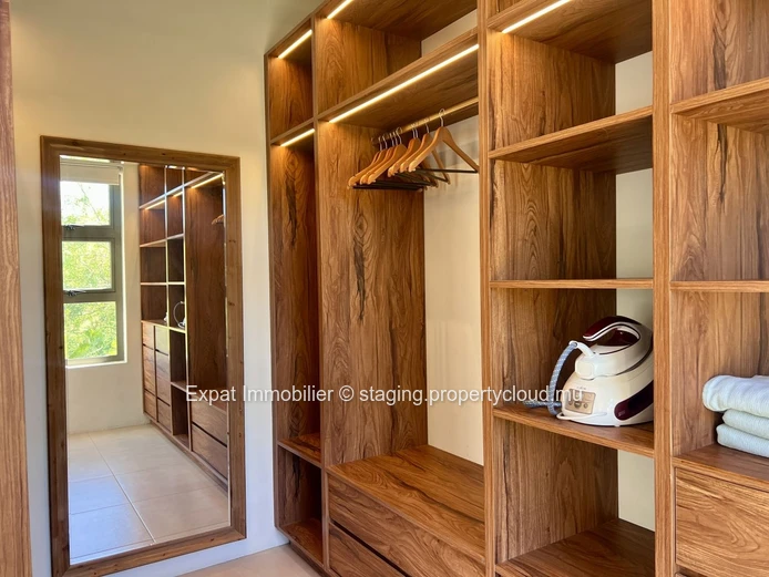 Available for sale – Modern villa with private pool in Chemin Vingt Pied – Grand Baie – Accessible only to Mauritians