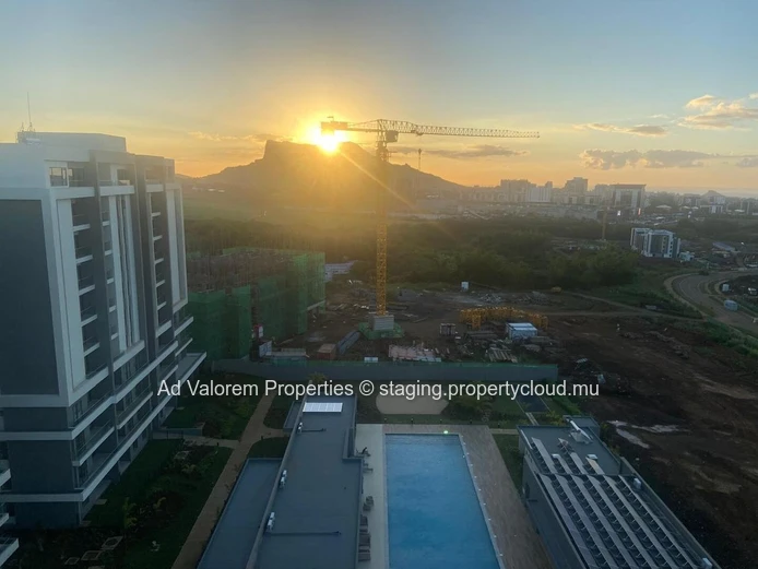 Luxurious Penthouse | 190 m2 | 3 Bedrooms | Verdant Garden, Moka 