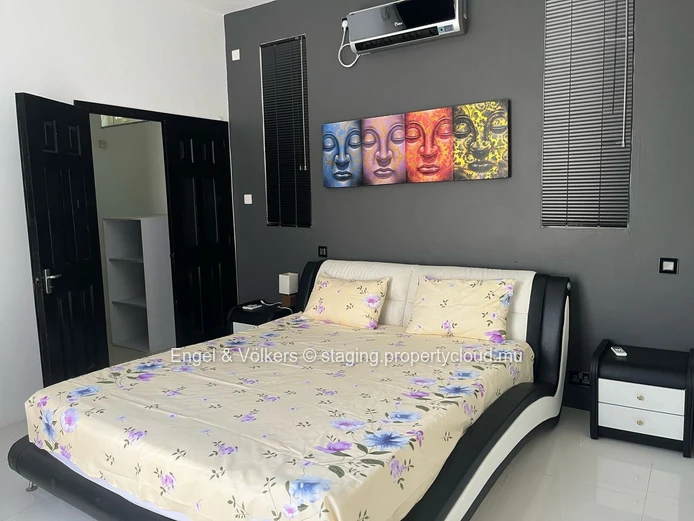 For sale -  Five-bedroom house in Albion