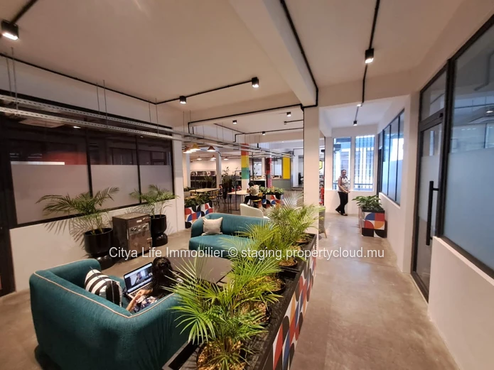 "Spacious Floréal Office for Rent with Prime Location and Amenities - 148m² at Rs 90,280"