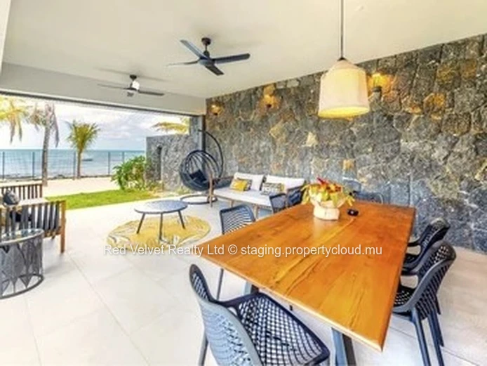  Luxurious Beachfront Apartment for Rent in Pereybere, Grand Baie