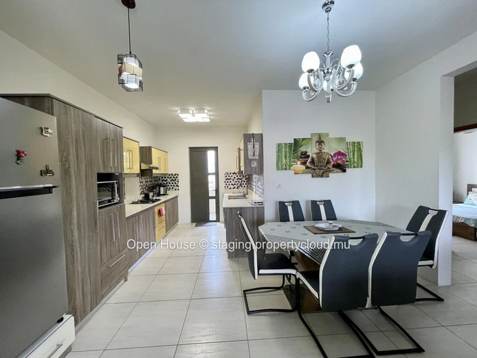 Appartement meublé 3 chambres à louer à Flic en Flac avec piscine