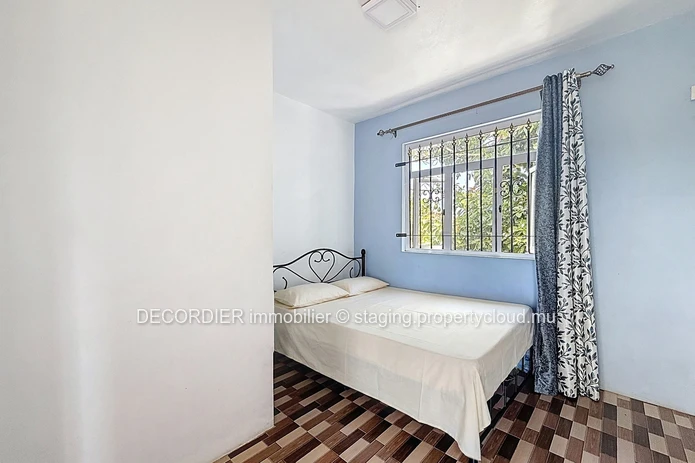 176 sqm Home Ideally Located in Sottise