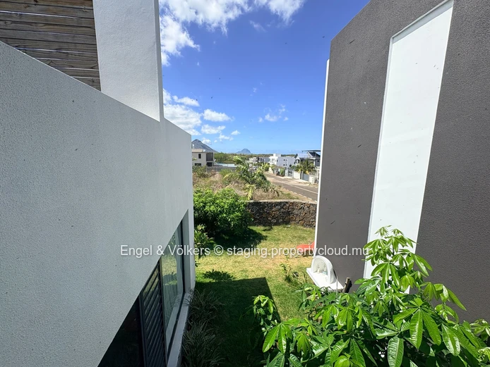 FOR RENT - Architect-designed house in Flic en Flac