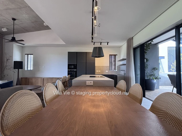 Belle Vue - Stunning 4-bedroom penthouse with a private swimming pool