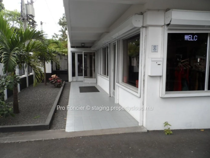 Commercial building in Vacoas - Well situated 