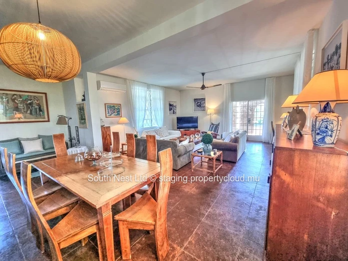  Beautiful House Off the Beaten Track! with 3 Bed,