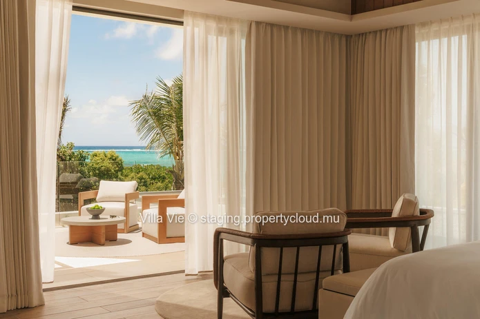 Belle Mare - Sublime 4 bedroom villa with sea access