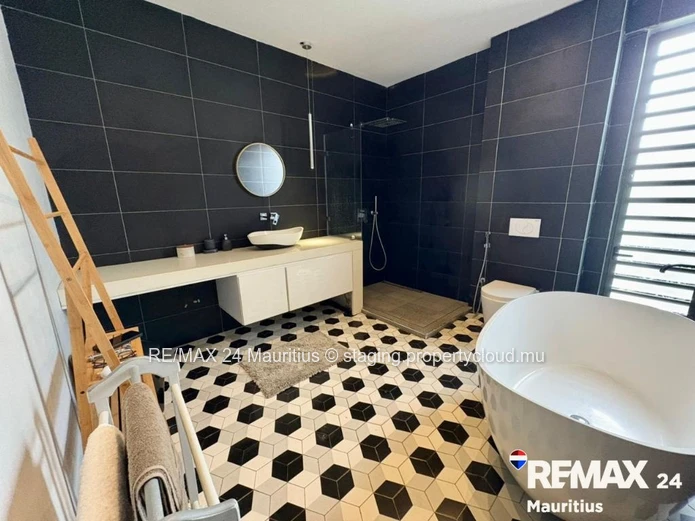Modern & Lage Modern Home for Rent