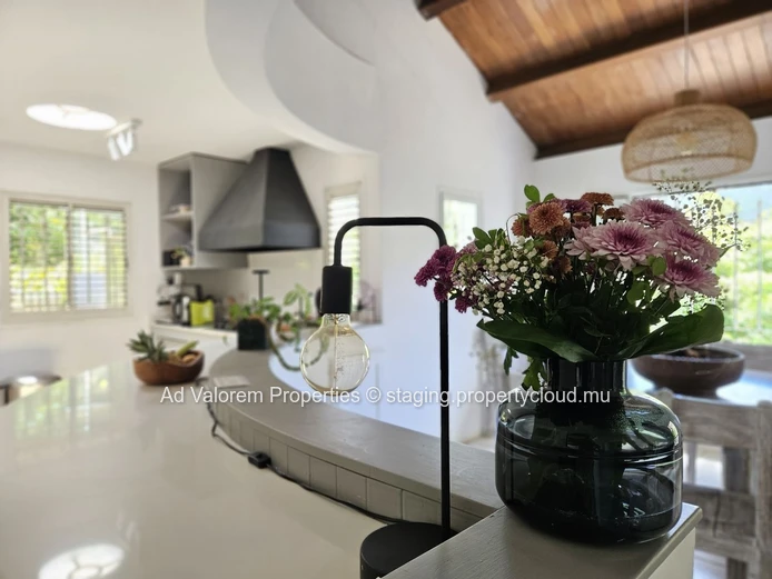 Maison contemporaine en toute propriété - 180 m², 3 chambres, 2 salles de bain | Moka