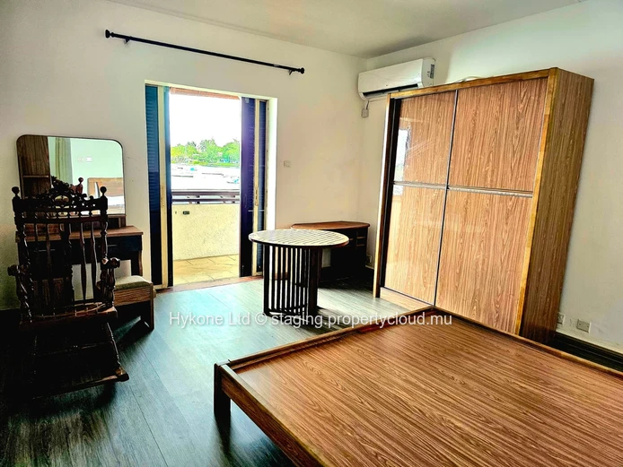 Appartement Pied Dans L'eau À Vendre À Grand Baie