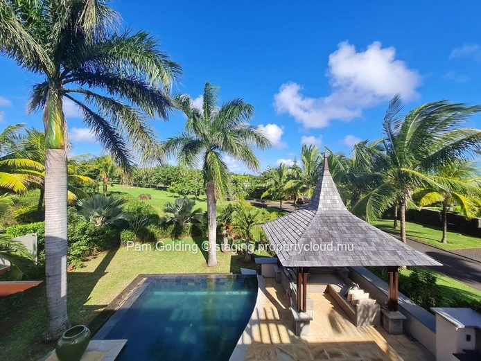 Une villa classique, offrant un style de vie parfait au cœur de Villas Valriche.