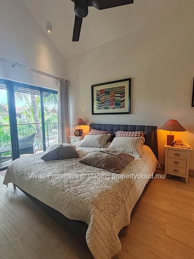 Luxury Duplex within Black River Marina offering Stunning Views.3 bedroom Fully Furnished, Private Mooring, Parking, ...
