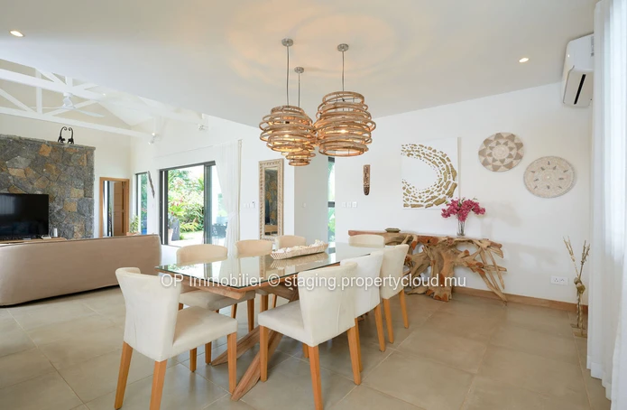 Modern 4 bedroom villa with private pool in the heart of Grand Baie