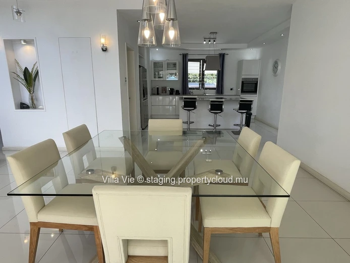 Péreybère - Magnifique villa de 4 chambres avec piscine privée