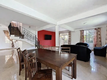 Maison de 4 Chambres