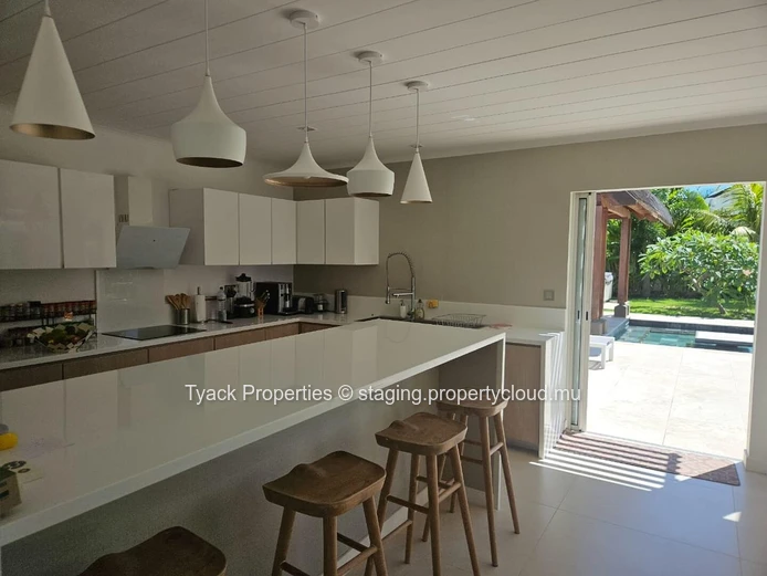 Villa Rare 5 Chambres avec Piscine Chauffée & Spa – Grand Baie