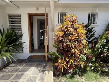 5 Bedroom Villa