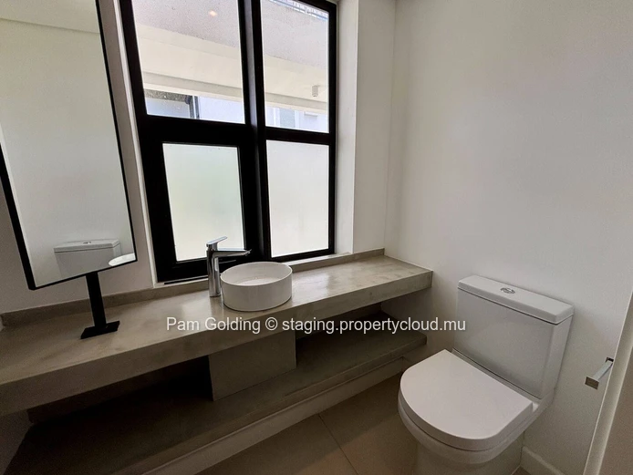 Appartement de 3 Chambres à Vendre à Pointe aux Canonniers | Marine Residences