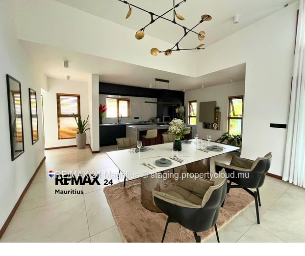 Brand new Villas only steps away to Beaches and Hotels.