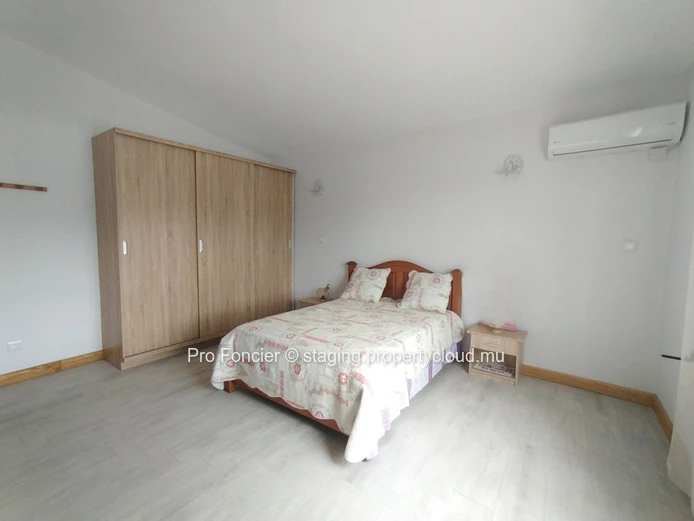 Maison à vendre à Bel Ombre – Belle maison à étage, vendue meublée, dans un environnement calme et paisible