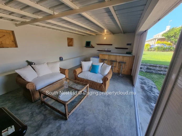  Beautiful House Off the Beaten Track! with 3 Bed,